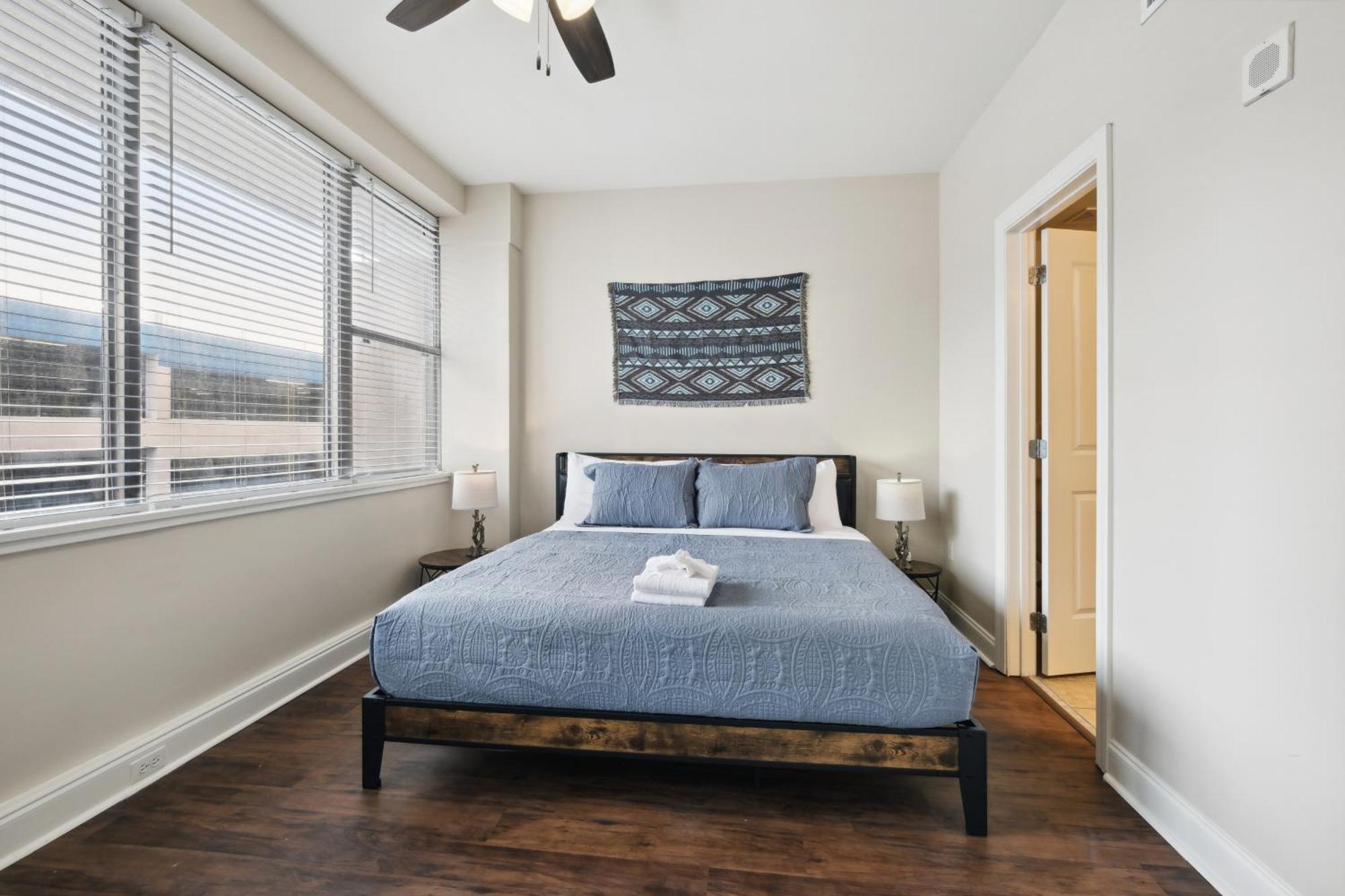 Amazing Condos Beautiful View 2 Blocks To French Quarter, Small Rooftop Pool, Gym, Seanger Theater, Super Dome, And Bourbon St New Orleans Room photo