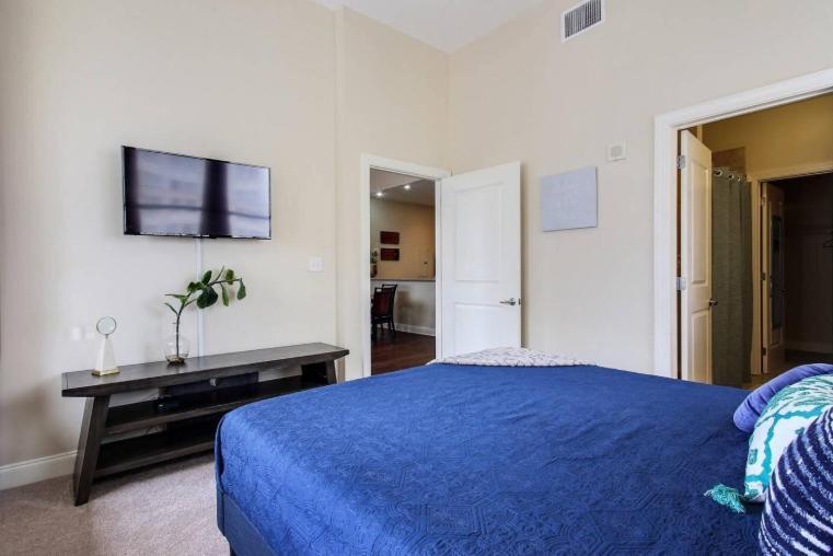 Amazing Condos Beautiful View 2 Blocks To French Quarter, Small Rooftop Pool, Gym, Seanger Theater, Super Dome, And Bourbon St New Orleans Exterior photo