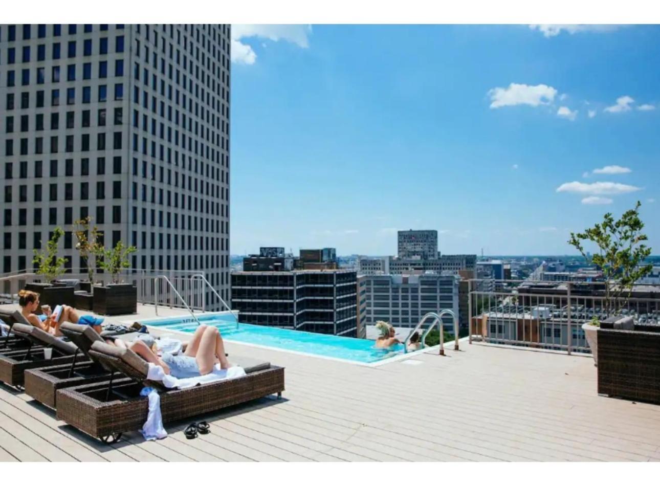 Amazing Condos Beautiful View 2 Blocks To French Quarter, Small Rooftop Pool, Gym, Seanger Theater, Super Dome, And Bourbon St New Orleans Exterior photo