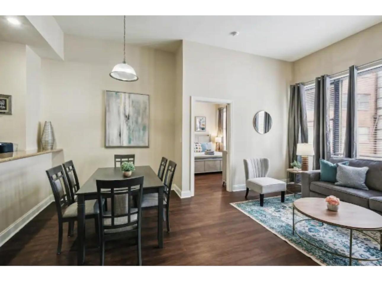 Amazing Condos Beautiful View 2 Blocks To French Quarter, Small Rooftop Pool, Gym, Seanger Theater, Super Dome, And Bourbon St New Orleans Room photo